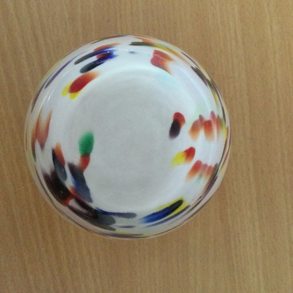 Beautiful art glass vase colorful swirl  5 3/4" tall - Picture 7 of 7